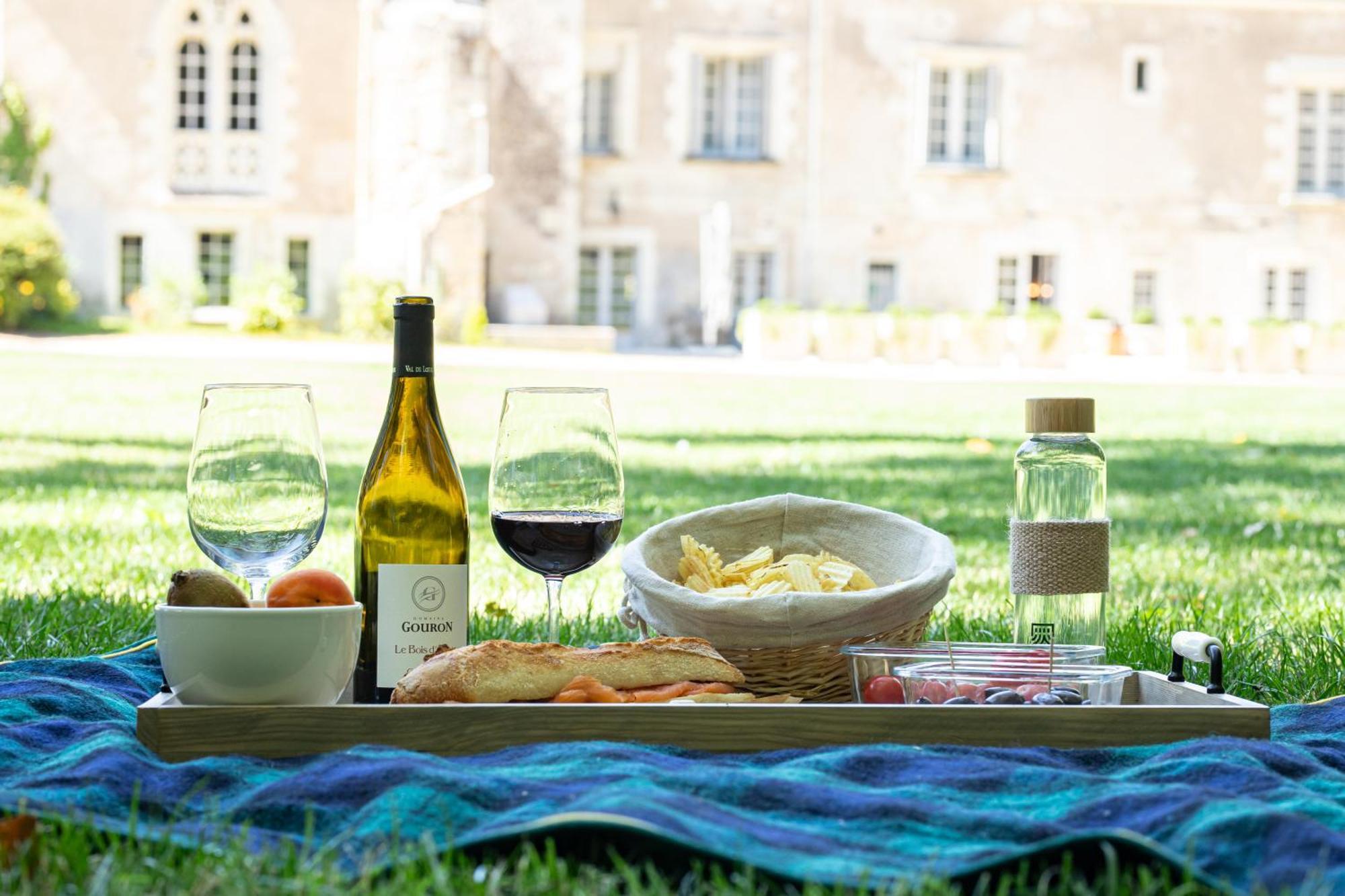 Domaine De La Commanderie De Ballan エクステリア 写真